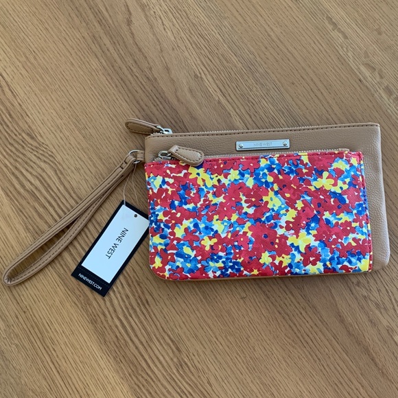Nine West Handbags - NWT Nine West wristlet